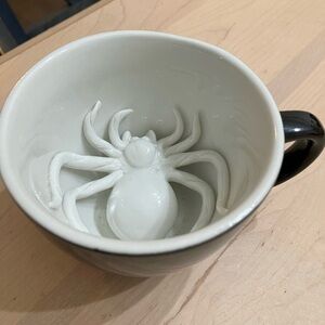 NWOT Creature Cups Black Novelty Mug with White Spider
